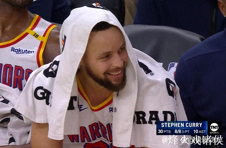 库里三分绝技8中8狂揽30+10 勇士大胜76人重回西部第九 库里三分绝技8中8狂揽30+10 勇士大胜76人重回西部第九