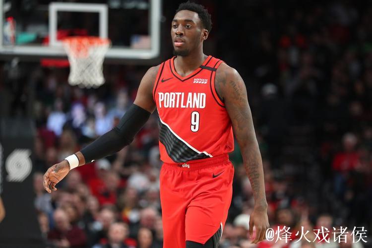 利特尔加盟热火签一年合约 上季场均得分3.4分 利特尔加盟热火签一年合约 上季场均得分3.4分