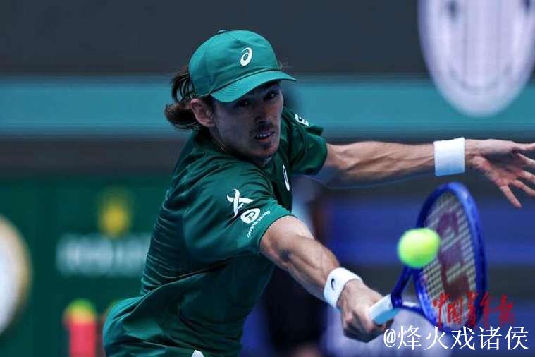 辛纳2-1战胜德米纳尔 连续3年闯入中网男单决赛 辛纳2-1战胜德米纳尔 连续3年闯入中网男单决赛